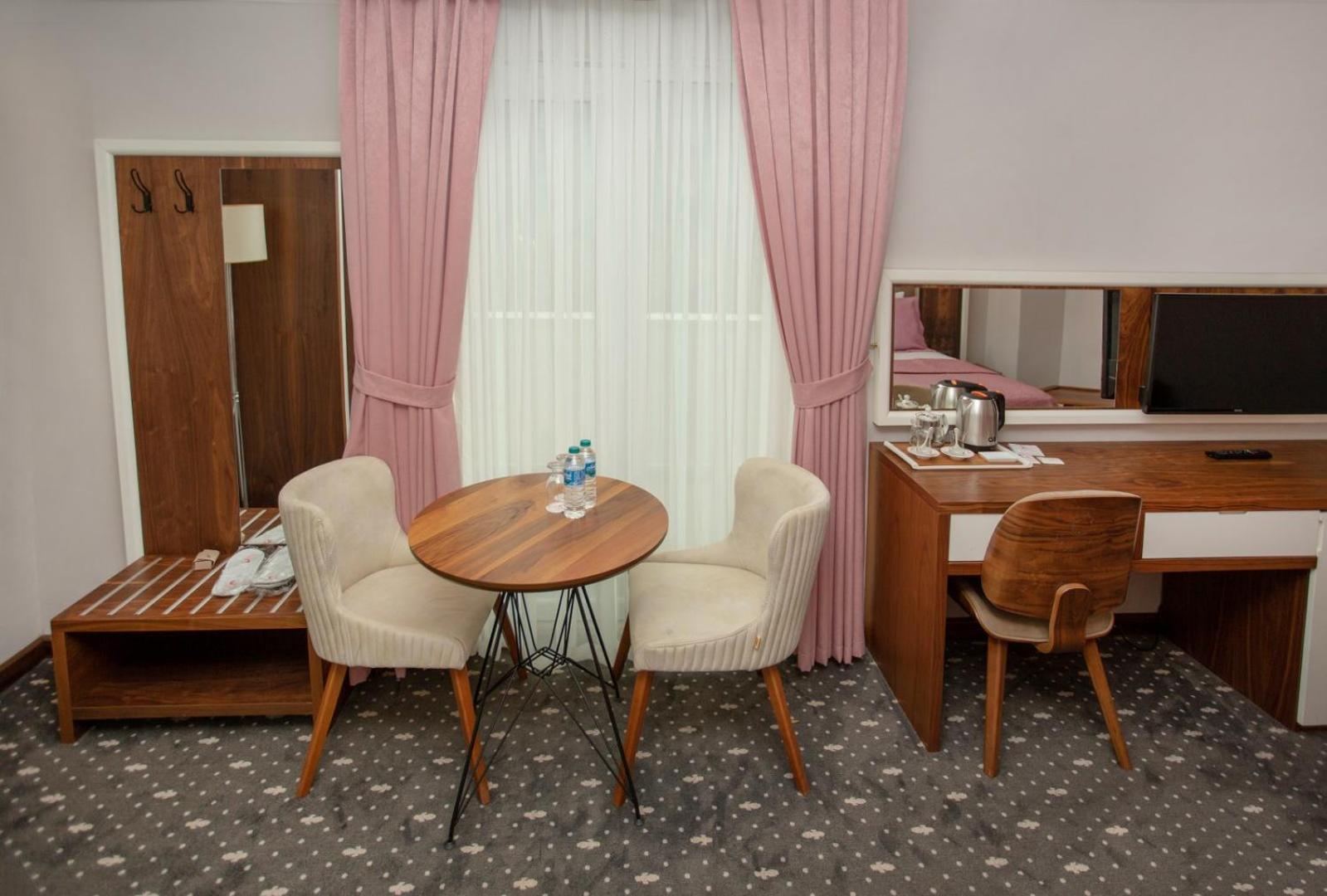 Jolnar Garden Hotel Macka 外观 照片